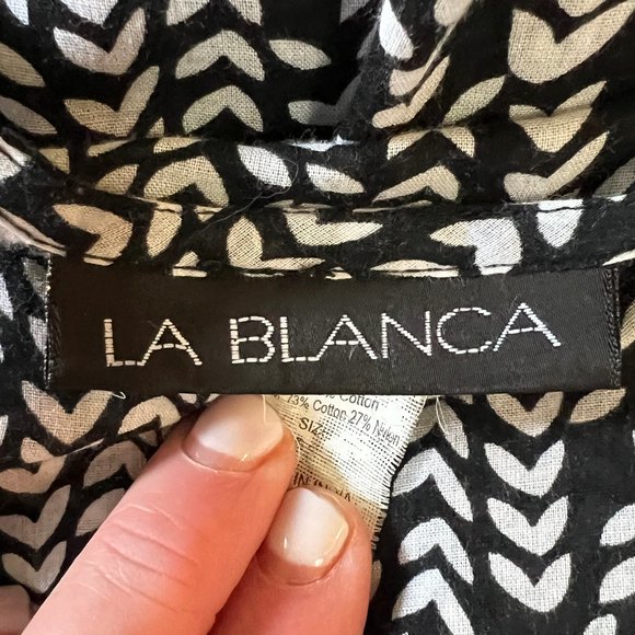 LA BLANCA Black & White Coverup with Crochet Trim Size Medium - Picture 5 of 11